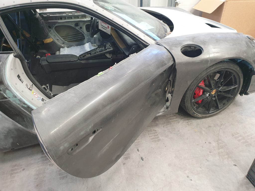 Porsche Marsien Montage Scheinwerfer (15)